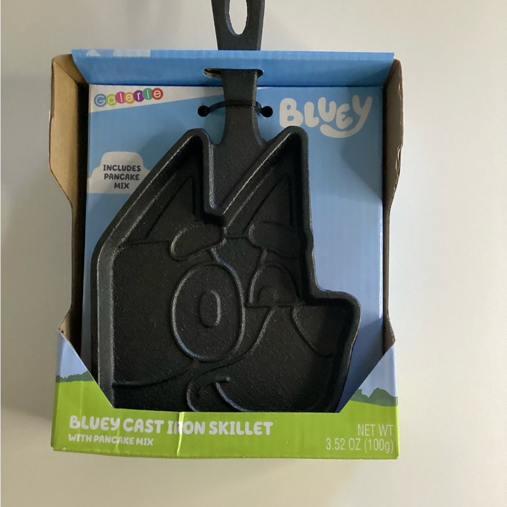 New Bluey Character ShapeCast Iron Pancake Skillet W/ Pancake Mix